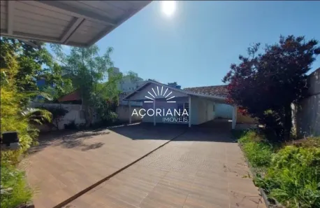 Casa com 2 Quartos para alugar, 82m² no Lagoa da Conceição, Florianópolis