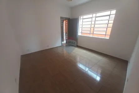 Casa com 2 Quartos para alugar, 70m² no Jardim Guairaca, São Paulo