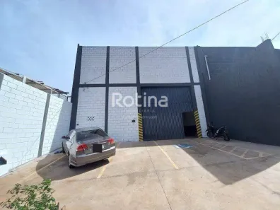 Galpão/Depósito/Armazém para alugar, 300m² no Dona Zulmira, Uberlândia