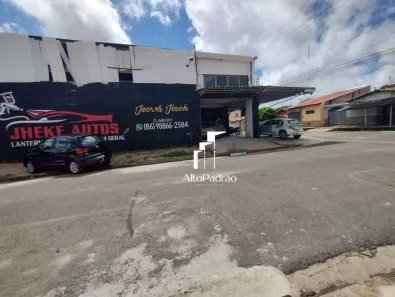 Imóvel Comercial com 3 Quartos à venda, 220m² no São Pedro, Teresina