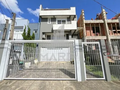 Casa com 3 Quartos à venda, 244m² no Hípica, Porto Alegre