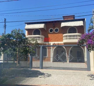 Casa com 3 Quartos à venda, 246m² no Jardim Marambá, Bauru