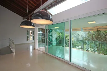 Casa com 4 Quartos para alugar, 380m² no Vila Alpina, Nova Lima