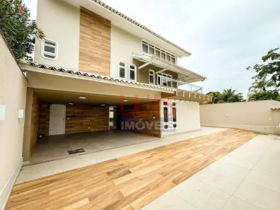 Casa com 7 Quartos para alugar, 500m² no Camboinhas, Niterói