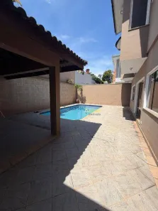 Casa de Condomínio com 3 Quartos para alugar, 300m² no Alphaville, Santana de Parnaíba