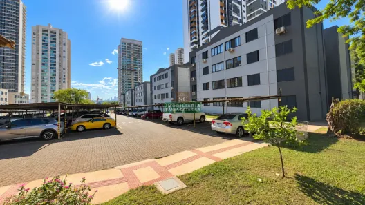 Apartamento com 3 Quartos à venda, 55m² no Zona 08, Maringá