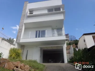 Casa com 3 Quartos à venda, 217m² no Teresópolis, Porto Alegre