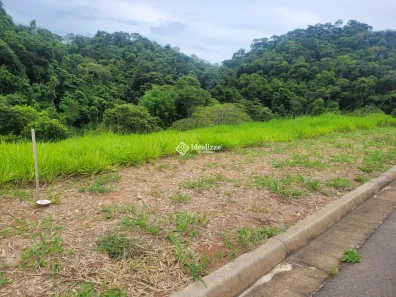 Lote/Terreno à venda, 241m² no Casa de Pedra, Volta Redonda