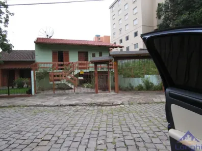 Casa com 5 Quartos à venda, 250m² no Medianeira, Caxias do Sul