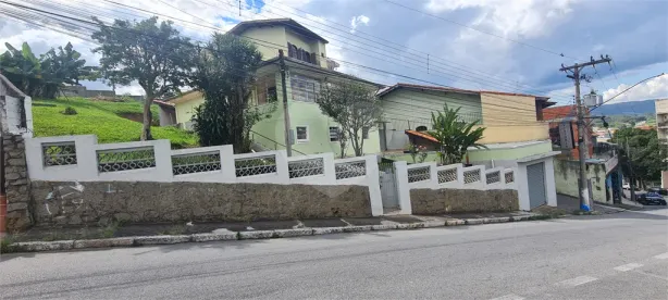 Casa com 3 Quartos à venda, 194m² no Centro, Mairiporã