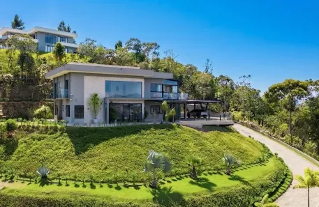 Casa de Condomínio com 4 Quartos à venda, 303m² no Parque do Imbui, Teresópolis