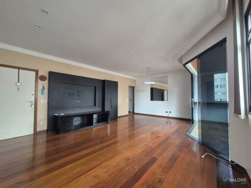 Apartamento com 4 quartos — Sion, Belo Horizonte