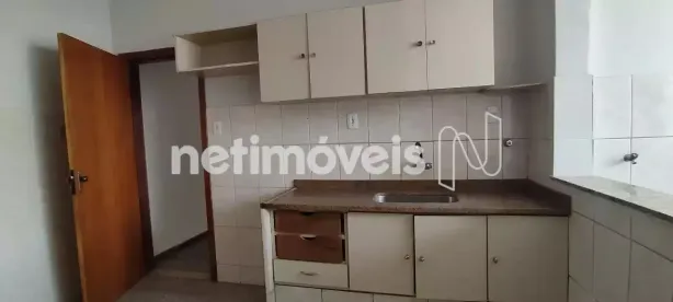 Casa com 3 Quartos para alugar, 79m² no Tropical, Contagem