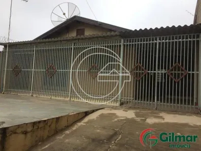 Imóvel Comercial com 3 Quartos à venda, 150m² no Centro, Marília
