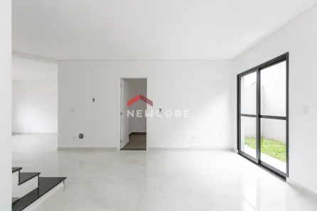 Sobrado com 4 Quartos à venda, 174m² no Boneca do Iguaçu, São José dos Pinhais