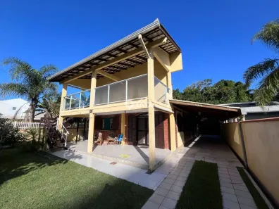 Casa com 3 Quartos à venda, 185m² no Continental, Itapoá