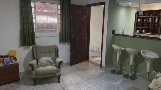 Casa com 2 Quartos à venda, 150m² no Jardim Califórnia, Jacareí