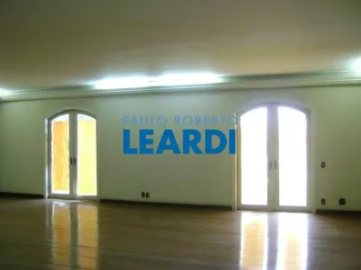 Casa com 4 Quartos para venda ou aluguel, 987m² no Jardim Guedala, São Paulo