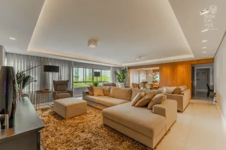 Apartamento com 3 Quartos à venda, 175m² no Água Verde, Curitiba