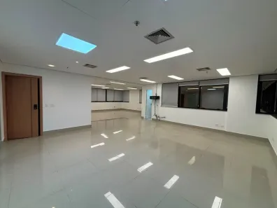 Sala Comercial para alugar, 100m² no Indianópolis, São Paulo