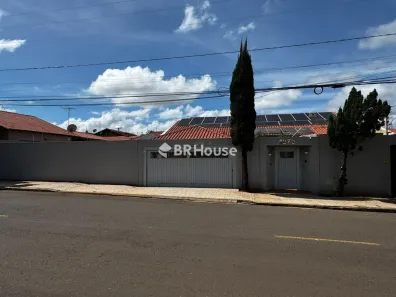 Casa com 5 Quartos à venda, 280m² no Jardim Autonomista, Campo Grande