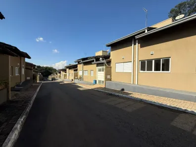 Casa de Condomínio com 3 Quartos à venda, 175m² no Sítios Santa Luzia, Aparecida de Goiânia