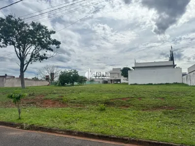 Lote/Terreno à venda, 360m² no Jardim Botânico, Uberlândia