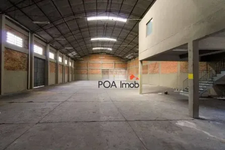 Galpão/Depósito/Armazém para alugar, 1300m² no Navegantes, Porto Alegre