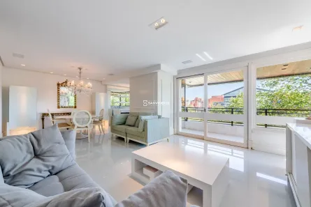 Apartamento com 3 Quartos para alugar, 154m² no Chácara das Pedras, Porto Alegre
