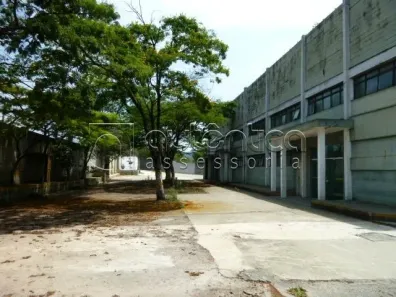 Galpão/Depósito/Armazém para alugar, 4000m² no Vila Menck, Osasco