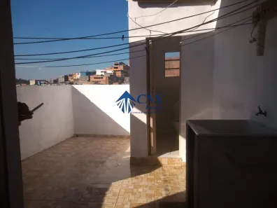 Casa com 2 Quartos para alugar, 56m² no Vila Indiana, Taboão da Serra