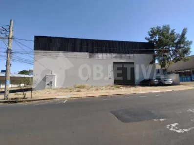 Galpão/Depósito/Armazém para alugar, 530m² no Alto Umuarama, Uberlândia