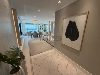 Apartamento com 4 Quartos à venda, 185m² no Meia Praia, Itapema