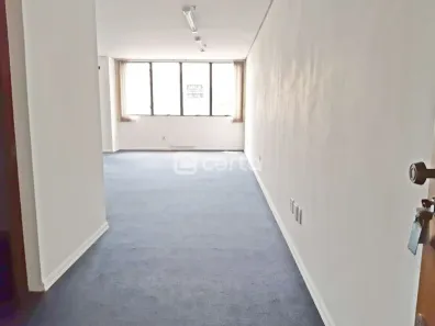 Sala Comercial para alugar, 56m² no Floresta, Porto Alegre
