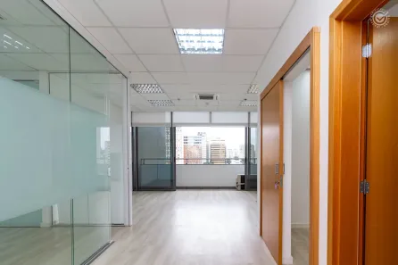 Sala Comercial para alugar, 62m² no Centro, Curitiba