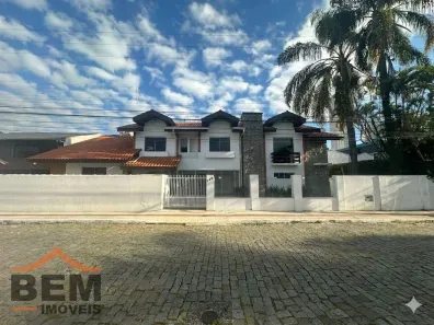 Casa com 4 Quartos para alugar, 407m² no Centro, Balneário Camboriú