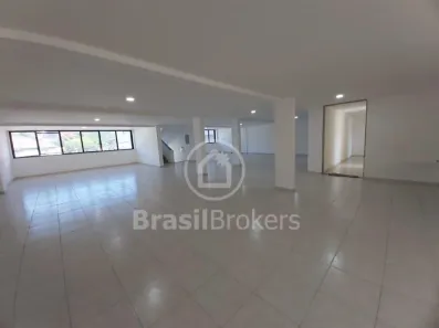 Prédio Comercial à venda, 730m² no Tanque, Rio de Janeiro