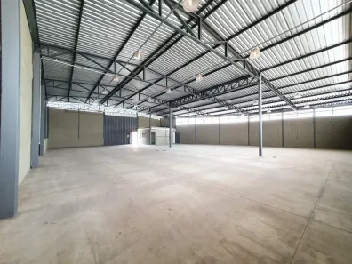 Galpão/Depósito/Armazém para alugar, 600m² no Universitário, Belo Horizonte