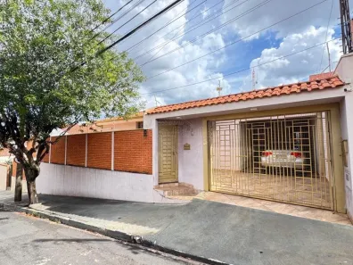 Casa com 3 Quartos à venda, 169m² no Vila Ferroviária, Araraquara