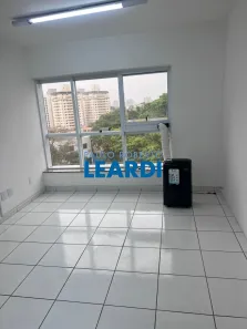 Ponto Comercial para alugar, 60m² no Pinheirinho, Santo André