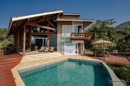 Casa com 4 Quartos à venda, 400m² no Toninhas, Ubatuba