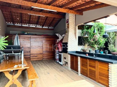 Casa com 3 Quartos à venda, 284m² no Jardim Shangri-la A, Londrina