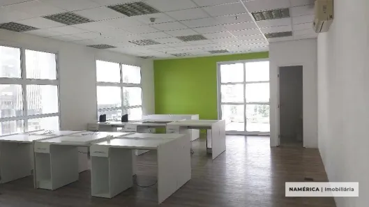 Sala Comercial à venda, 85m² no Vila Cordeiro, São Paulo