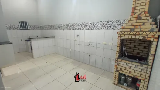 Casa com 2 Quartos para alugar, 100m² no Centro, Presidente Prudente