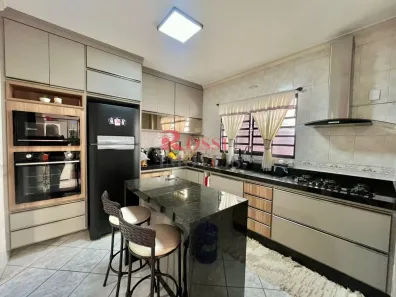Casa com 3 Quartos à venda, 250m² no Jardim Mirassol, Rio Claro