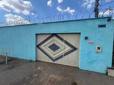 Casa com 3 Quartos para alugar, 186m² no Residencial Vereda dos Buritis, Goiânia