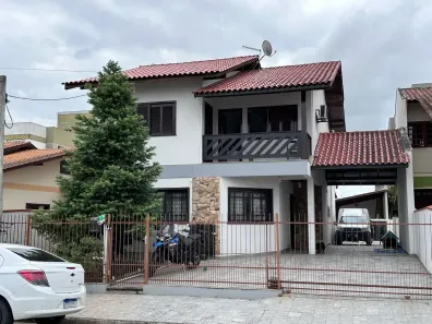 Casa com 3 Quartos à venda, 190m² no Centro, Tijucas