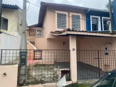Casa com 2 Quartos à venda, 97m² no Jardim Planalto, Registro