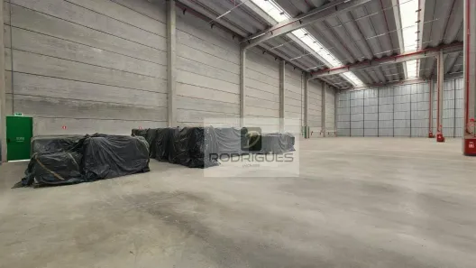 Galpão/Depósito/Armazém para alugar, 3423m² no Parque Jaçatuba, Santo André