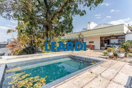 Casa com 4 Quartos à venda, 550m² no Jardim Everest, São Paulo